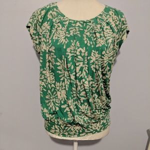 Green Tan Fireworks Prints Top M